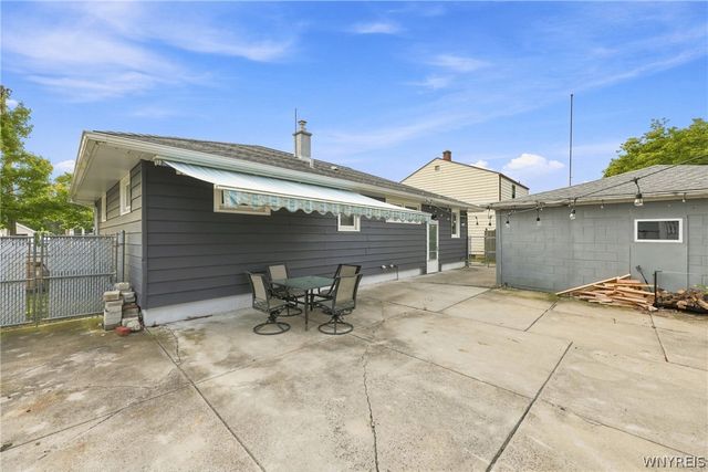 1218 96th Street, Niagara Falls, NY 14304
