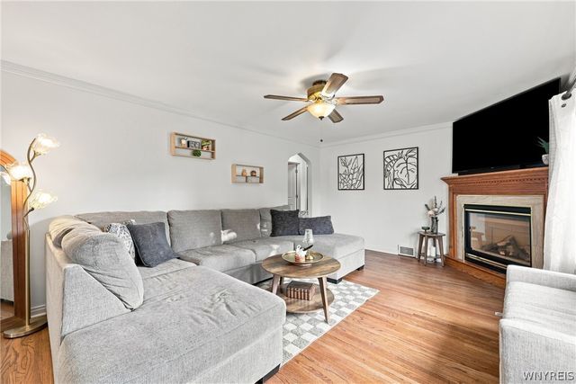 1218 96th Street, Niagara Falls, NY 14304
