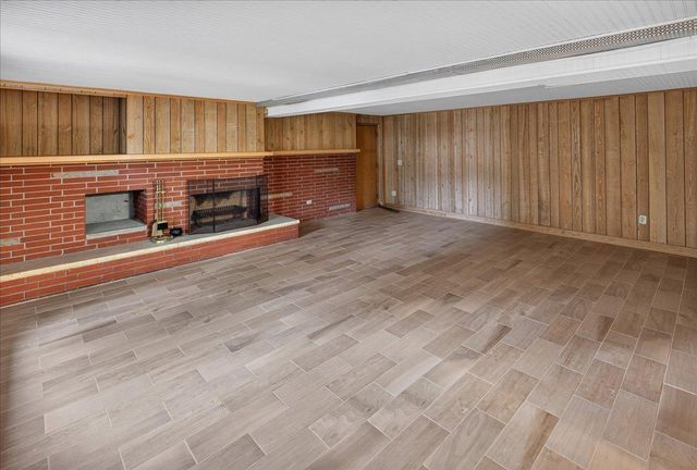 781 Iowa Avenue E, Saint Paul, MN 55106