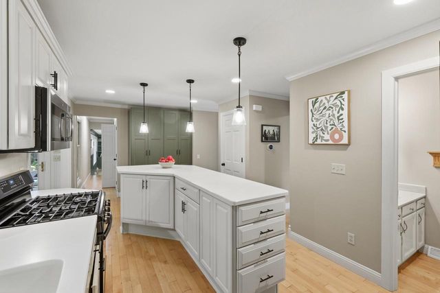 6201 Indian Mound Drive, Mcfarland, WI 53558