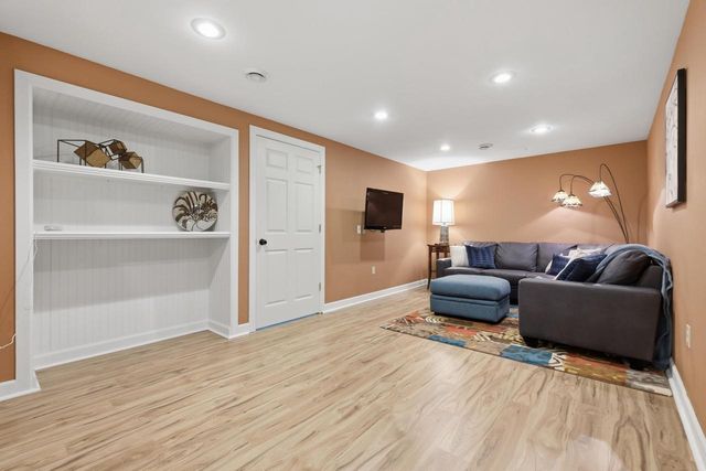6201 Indian Mound Drive, Mcfarland, WI 53558