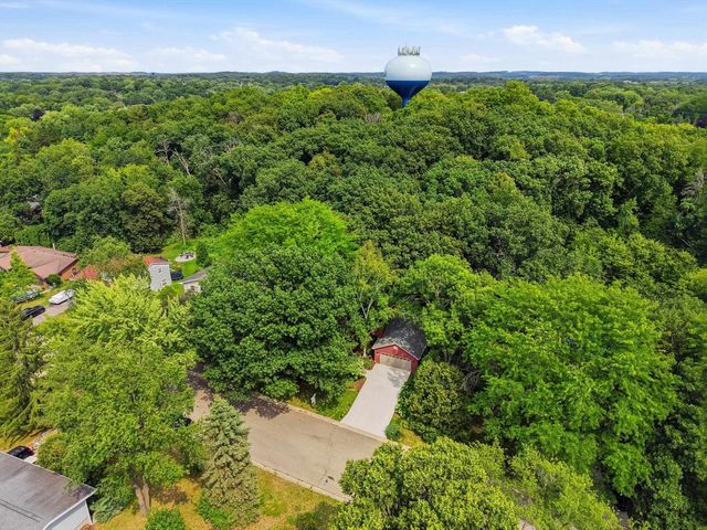 6201 Indian Mound Drive, Mcfarland, WI 53558