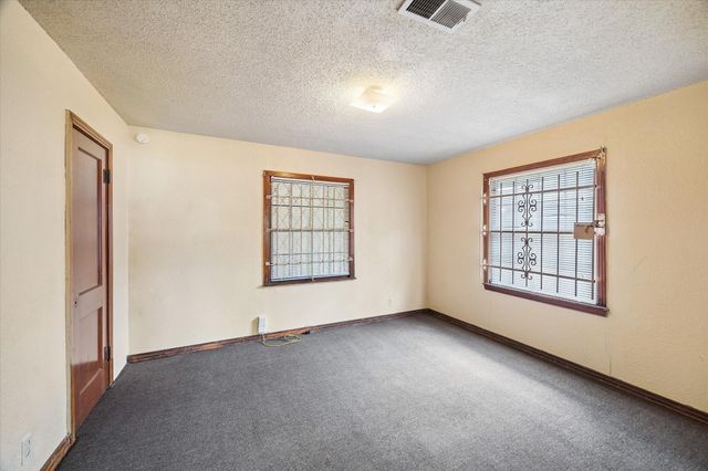 5711 Pardee Street, Houston, TX 77026
