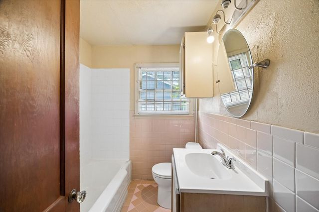 5711 Pardee Street, Houston, TX 77026