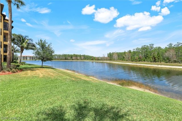 9590 Trevi CT 5334, Naples, FL 34113