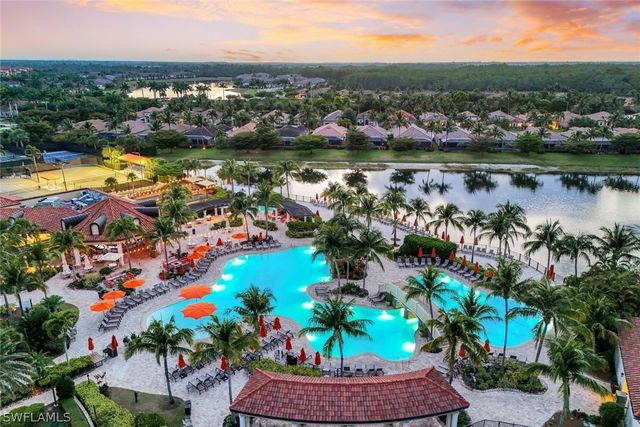 9590 Trevi CT 5334, Naples, FL 34113