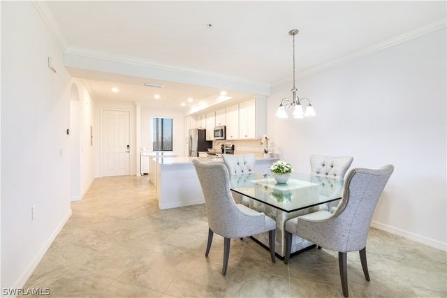 9590 Trevi CT 5334, Naples, FL 34113