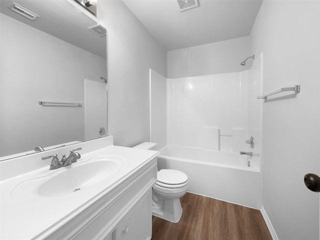 1410 Waterside Village Drive, Richmond, TX 77407