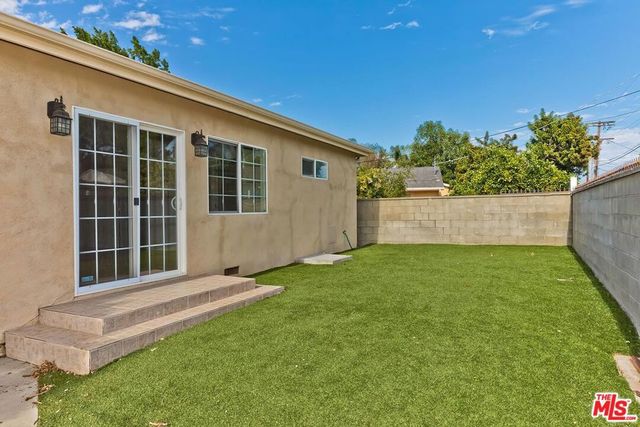 17322 Martha Street, Los Angeles, CA 91316
