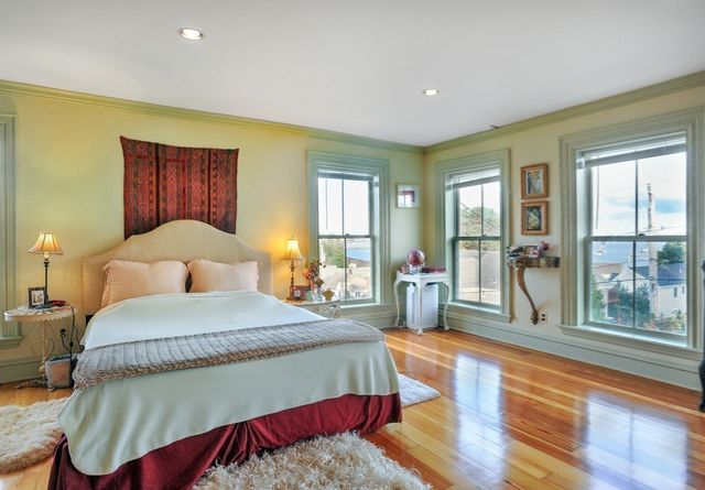 14 Highland Avenue, Hull, MA 02045
