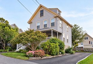 14 Highland Avenue, Hull, MA 02045