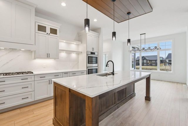 1200 Winn Drive, Waunakee, WI 53597