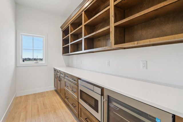 1200 Winn Drive, Waunakee, WI 53597