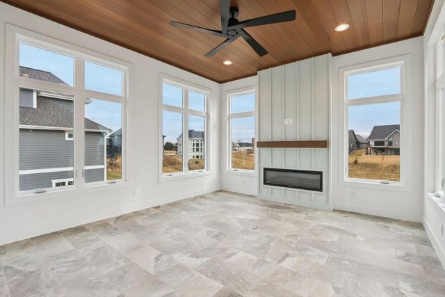 1200 Winn Drive, Waunakee, WI 53597