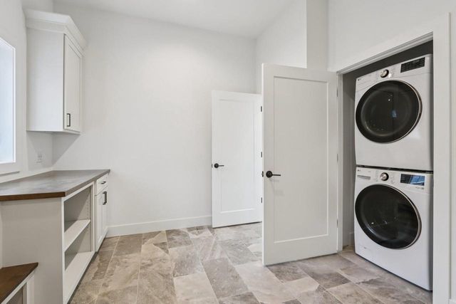 1200 Winn Drive, Waunakee, WI 53597