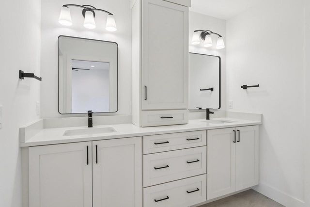 1200 Winn Drive, Waunakee, WI 53597