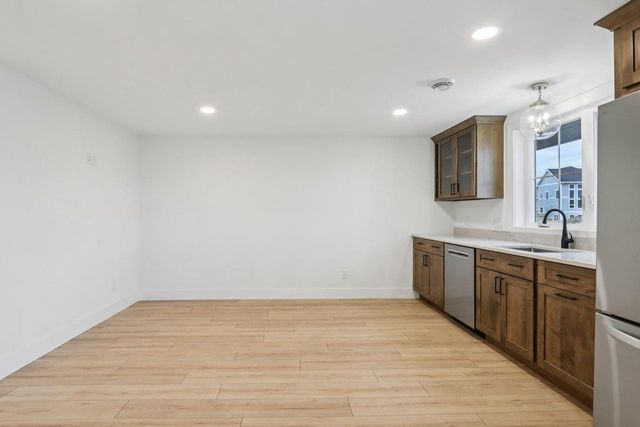 1200 Winn Drive, Waunakee, WI 53597