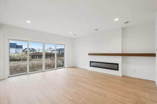 1200 Winn Drive, Waunakee, WI 53597