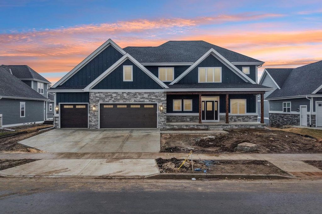 1200 Winn Drive, Waunakee, WI 53597