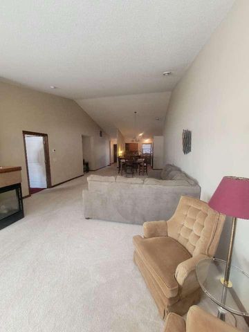 7946 Prairie Creek Lane NE, Otsego, MN 55330