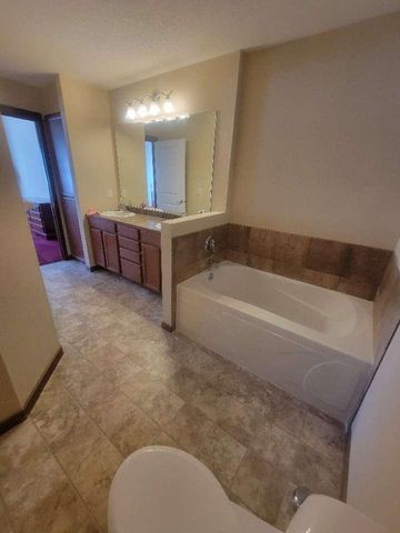 7946 Prairie Creek Lane NE, Otsego, MN 55330