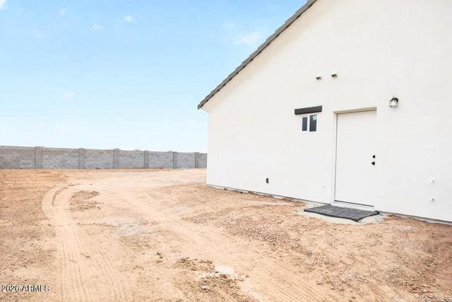13054 S San Simon Road, Arizona City, AZ 85123
