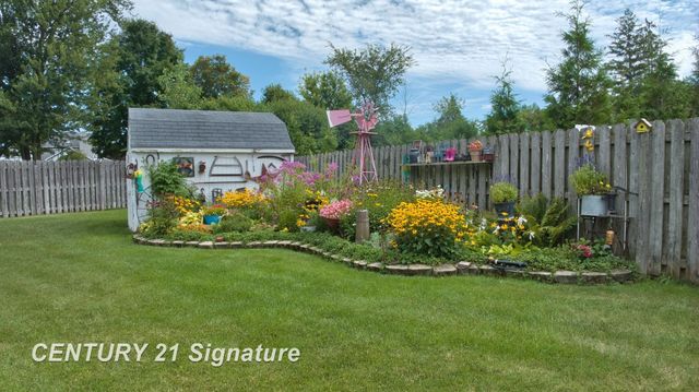 4407 Spurwood Drive, Saginaw Twp, MI 48603