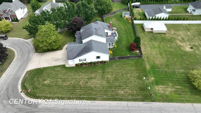 4407 Spurwood Drive, Saginaw Twp, MI 48603
