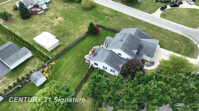 4407 Spurwood Drive, Saginaw Twp, MI 48603