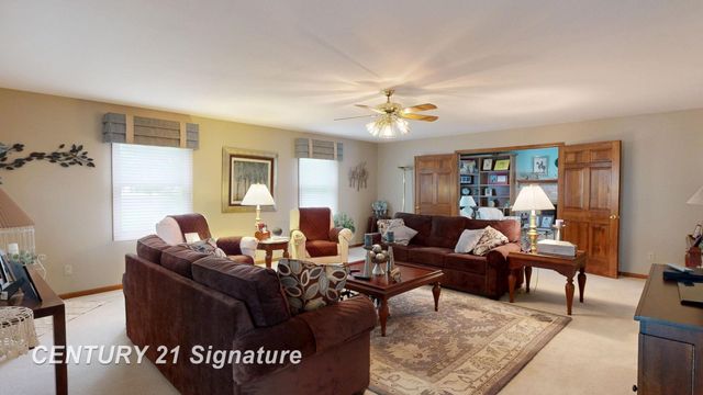 4407 Spurwood Drive, Saginaw Twp, MI 48603