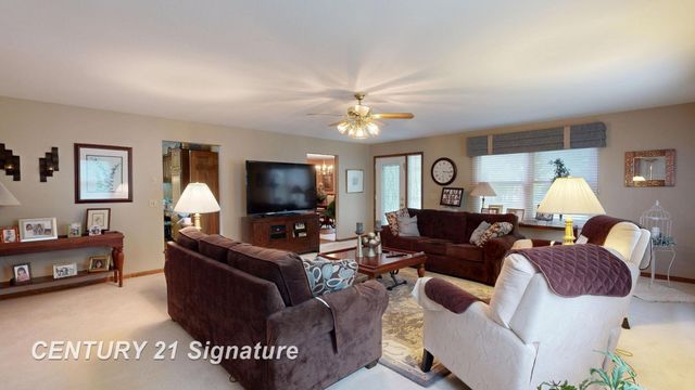 4407 Spurwood Drive, Saginaw Twp, MI 48603