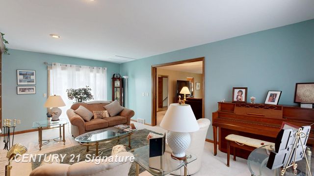 4407 Spurwood Drive, Saginaw Twp, MI 48603