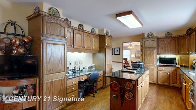 4407 Spurwood Drive, Saginaw Twp, MI 48603