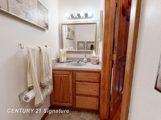 4407 Spurwood Drive, Saginaw Twp, MI 48603