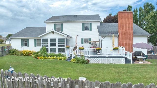 4407 Spurwood Drive, Saginaw Twp, MI 48603