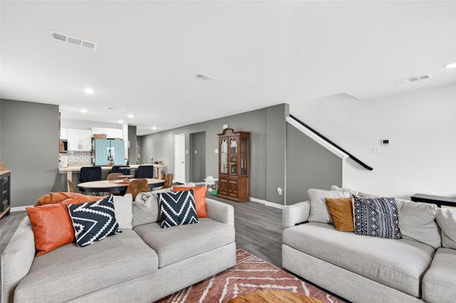 821 Sugartree Drive, Cleburne, TX 76031