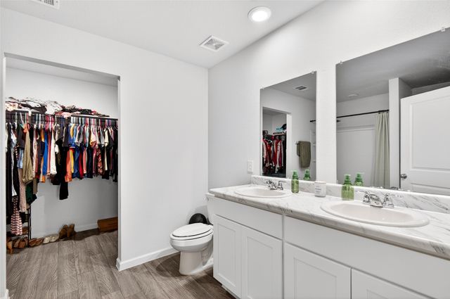 821 Sugartree Drive, Cleburne, TX 76031