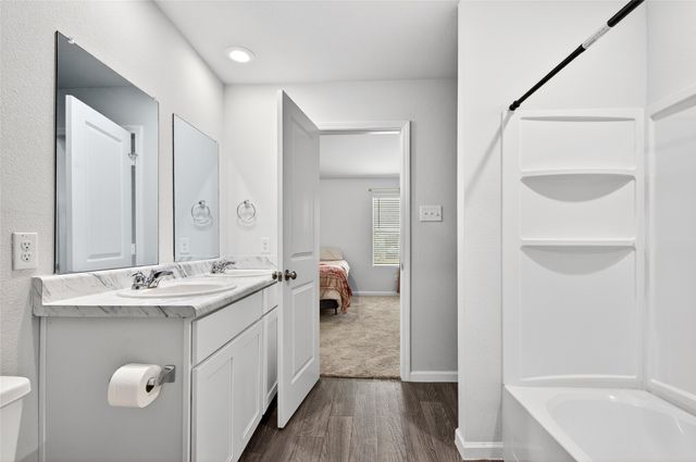 821 Sugartree Drive, Cleburne, TX 76031