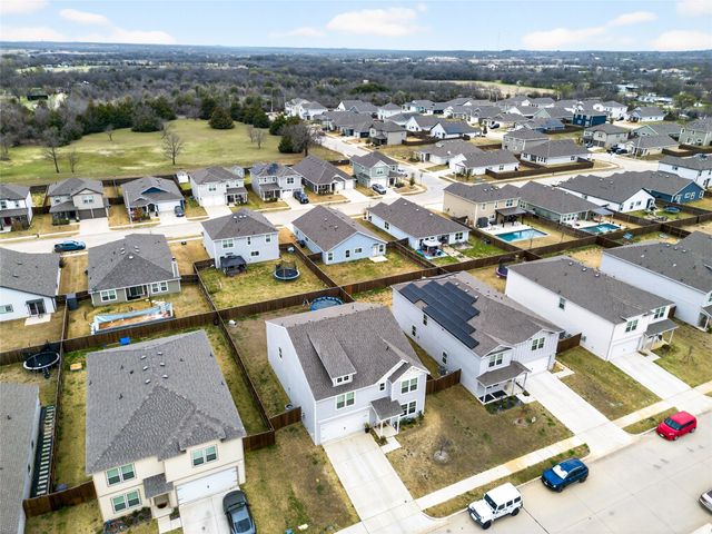 821 Sugartree Drive, Cleburne, TX 76031