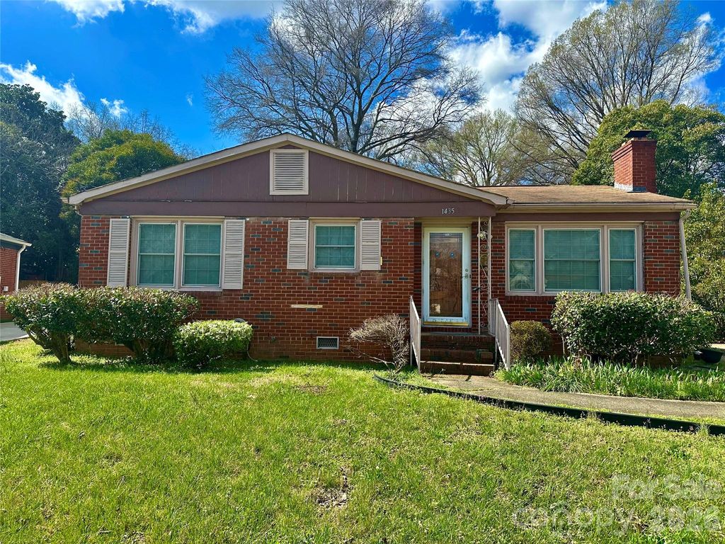 1435 Dean Street, Charlotte, NC 28216