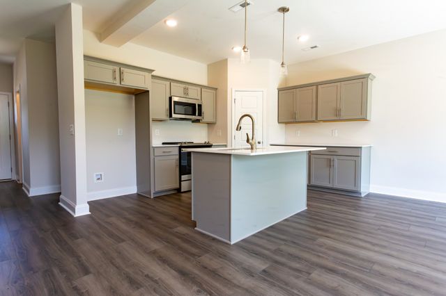 547 Charleston Cove Way, Clarksville, TN 37043