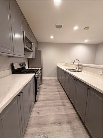 13318 Del Sur Street, San Fernando, CA 91340