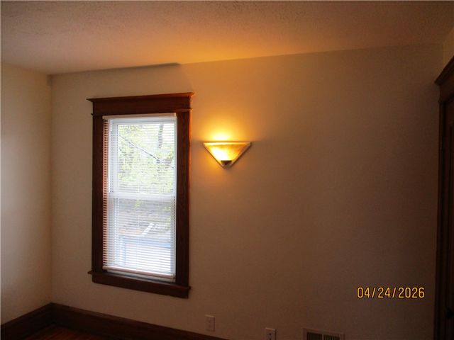 221 Hazelwood, Rochester, NY 14609