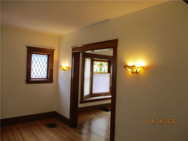 221 Hazelwood, Rochester, NY 14609