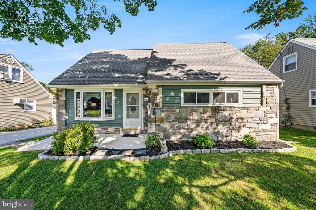 907 BROOK AVE, SECANE, PA 19018 — exterior