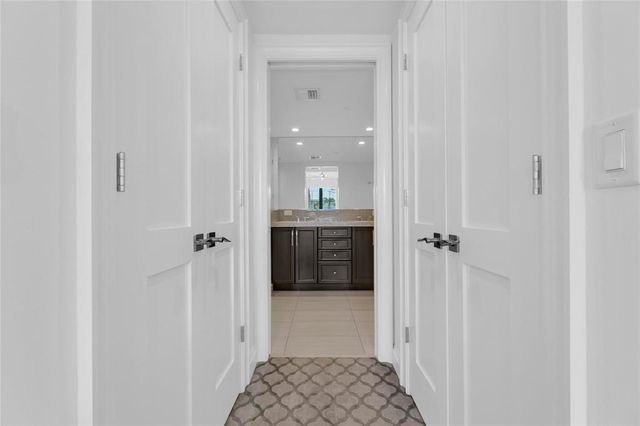 1532 SE 12th Street 204, Fort Lauderdale, FL 33316