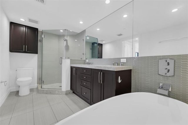 1532 SE 12th Street 204, Fort Lauderdale, FL 33316