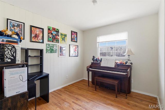 1528 Ville Rosa Lane, Hazelwood, MO 63042