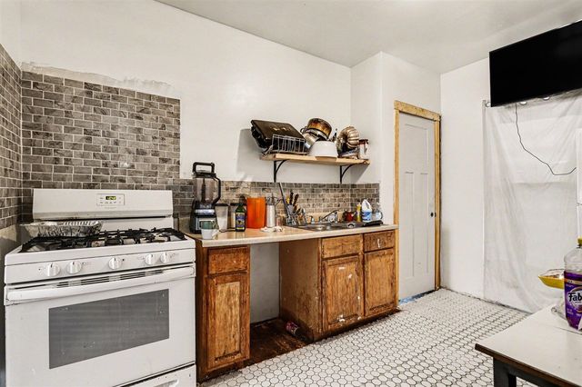 34 Stiles Street, Battle Creek, MI 49014