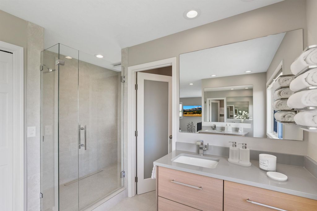 2804 W Johannsen Rd, Spokane, WA 99208 photo 19